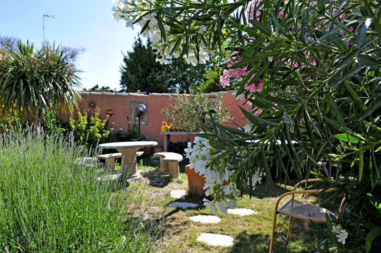 Maison Des Croisades เอก-มอร์ต ภายนอก รูปภาพ